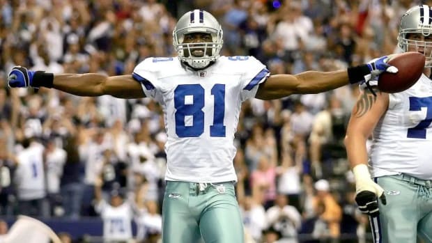 getcha-popcorn-ready-terrell-owens-is-greatest-81-in-dallas-cowboys-history-3